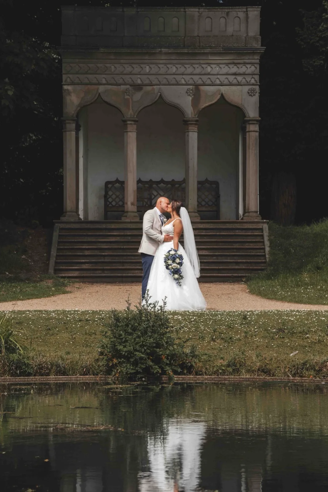 Candid wedding photography at Hardwick Hall